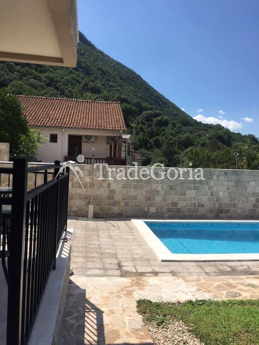 Villa Jasmine in Stoliv (Kotor Bay)
