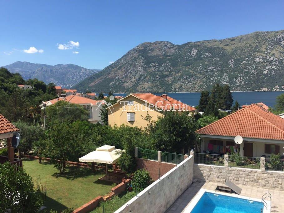 Villa Jasmine in Stoliv (Kotor Bay)