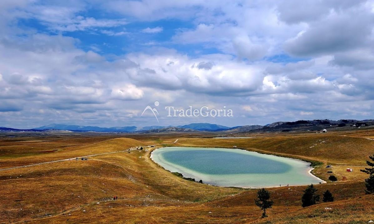 Grundstücke in Zabljak in der Nähe des Vrazje-Sees