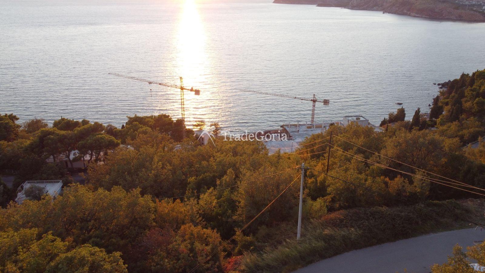 Land plot with sea view in Sutomore near the beach